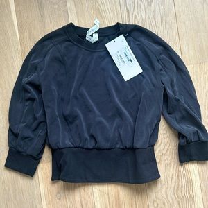 Lululemon ribbed hem pullover